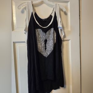 Long peek shoulder t-shirt